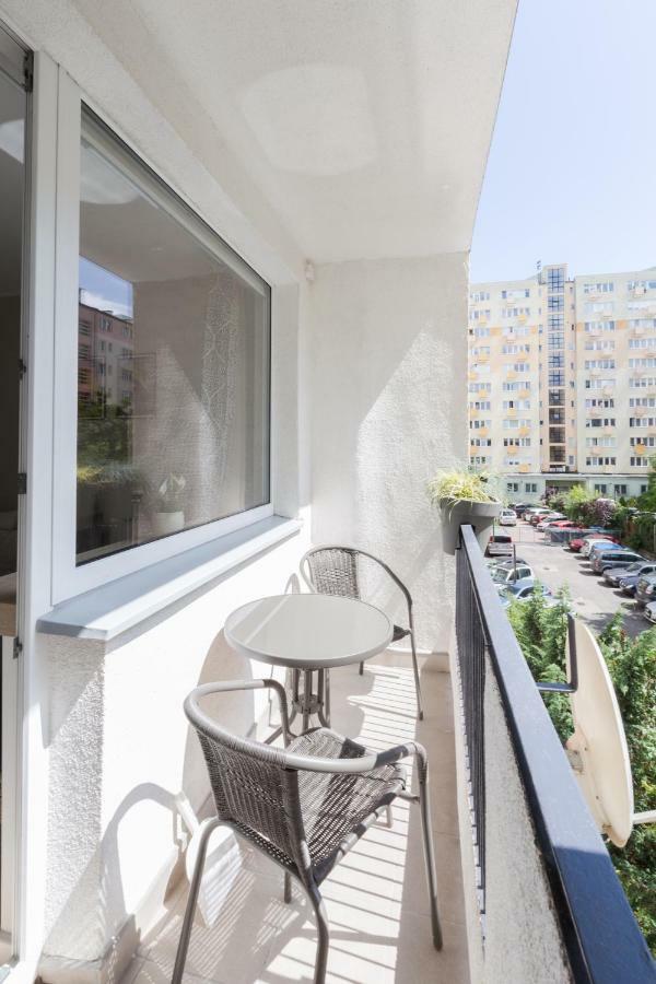 Apartament Downtown Apartment Gdynia Exterior foto