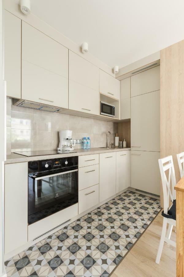 Apartament Downtown Apartment Gdynia Exterior foto